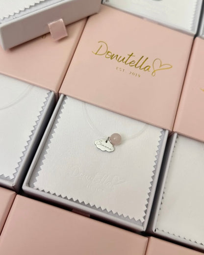 Nevidljiva ogrlica s graviranim oblakom